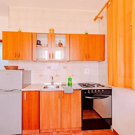 Siri, 1 Min Walk To The Lägenhet