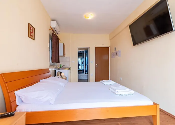 Apartman Siri, 1 Min Walk To The *
