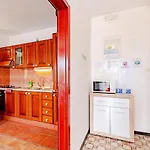 Apartamento Siri, 1 Min Walk To The Korčula