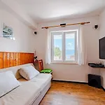 Apartman Siri, 1 Min Walk To The *