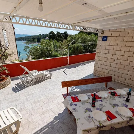 Siri, 1 Min Walk To The Daire *