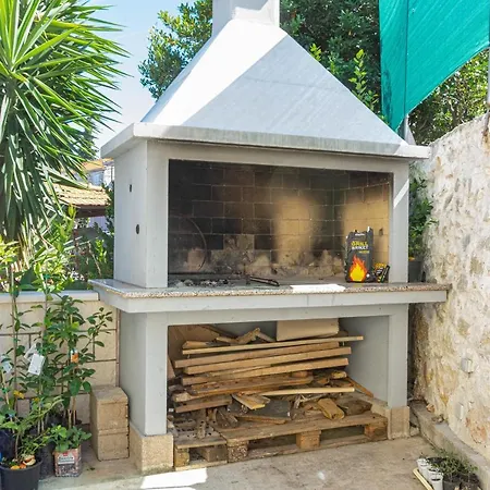 Siri, 1 Min Walk To The * Korčula