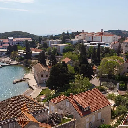 Siri, 1 Min Walk To The Apartmán Korčula
