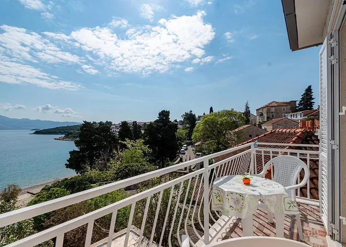 Appartamento Siri, 1 Min Walk To The Korčula